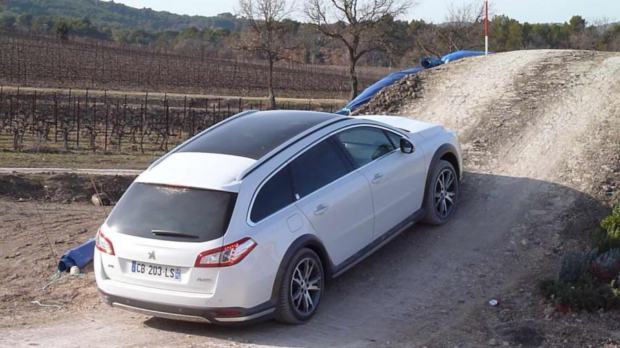  Peugeot 508 RXH HYbrid4 2012 года  (фото 5 из 11)